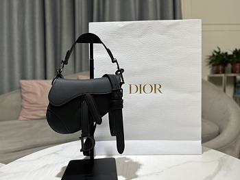 Kitlife Dior Saddle Bag with Strap Black Ultramatte Calfskin M9001 25.5x20x6.5cm