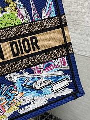 Kitlife Dior Souvenir Medium Dark Blue Natural Raffia And Multicolor Book Tote 36x18x28cm - 2