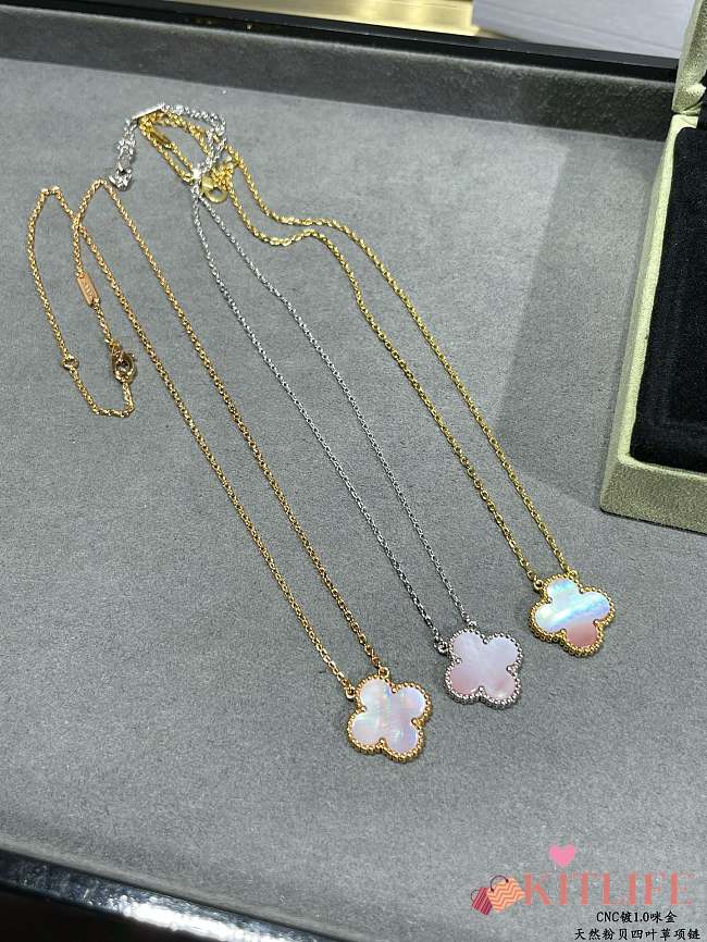 Kitlife Van Cleef & Arpels Necklace Pink in Gold/ Rose Gold / Silver - 1