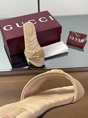 Kitlife Gucci GG Matelassé Slides Beige - 4