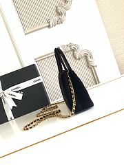 Kitlife Chanel 25C Kelly Handle Bag Black Velvet AS4416 13x19x7cm - 4