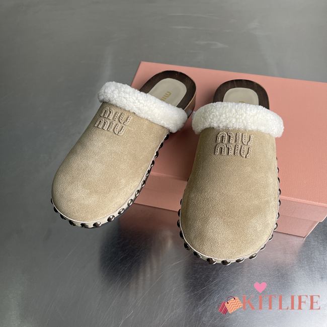 Kitlife Miu Miu Beige Suede Clogs - 1