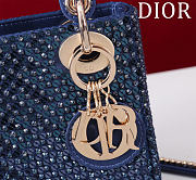 Kitlife Dior Lady Diana Three-Grid Embroidered Gradient Beads Dark Blue M0505821 17x15x7cm - 2