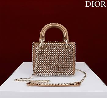 Kitlife Dior Lady Diana Three-Panel Embroidery with Rhinestones M0505511 17x15x7cm