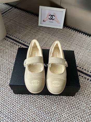 Kitlife Chanel Fur Ballet Flats Shoes Cream Suede