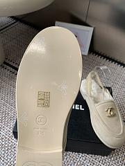 Kitlife Chanel Fur Sandals Cream Suede - 4