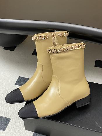 Kitlife Chanel 25B Diamond-Quartzed Chain Ankle Boots in Beige