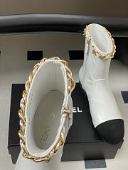 Kitlife Chanel 25B Diamond-Quartzed Chain Ankle Boots in White - 6