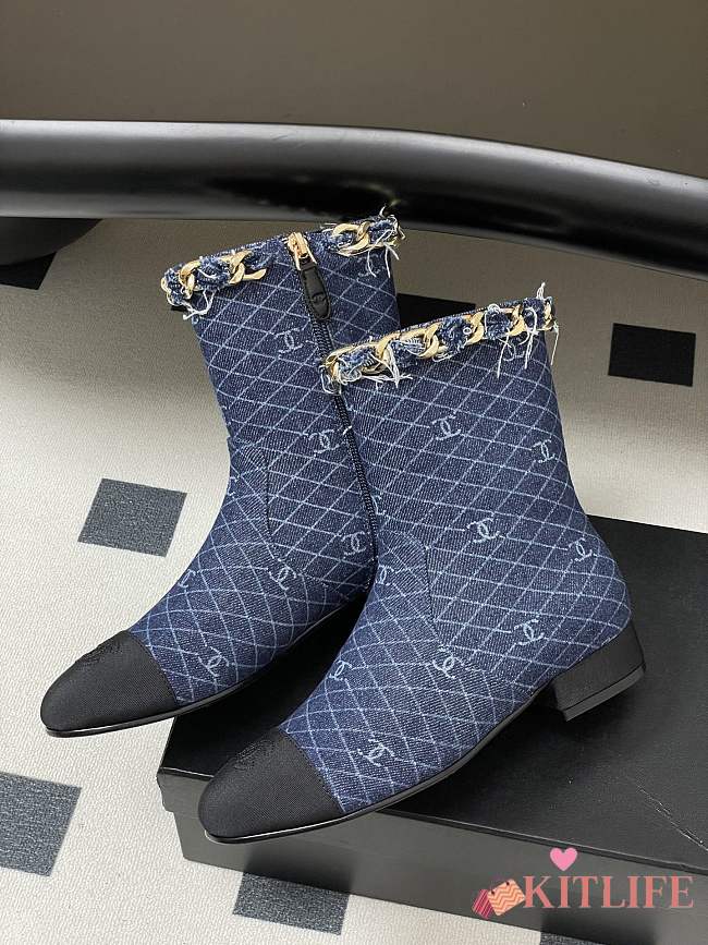 Kitlife Chanel 25B Diamond-Quartzed Chain Ankle Boots in Dark Blue Denim - 1