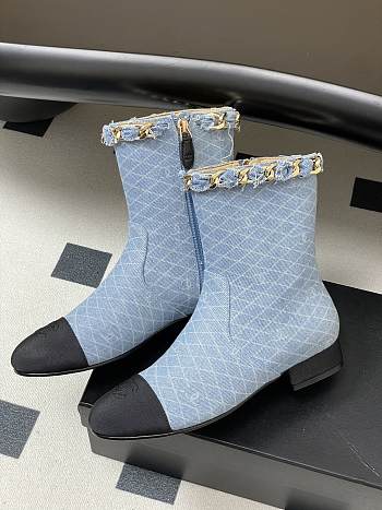 Kitlife Chanel 25B Diamond-Quartzed Chain Ankle Boots in Light Blue Denim