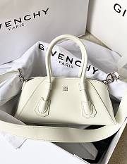Kitlife Givenchy Mini Antigona Stretch Bag White 22x12x8cm - 6