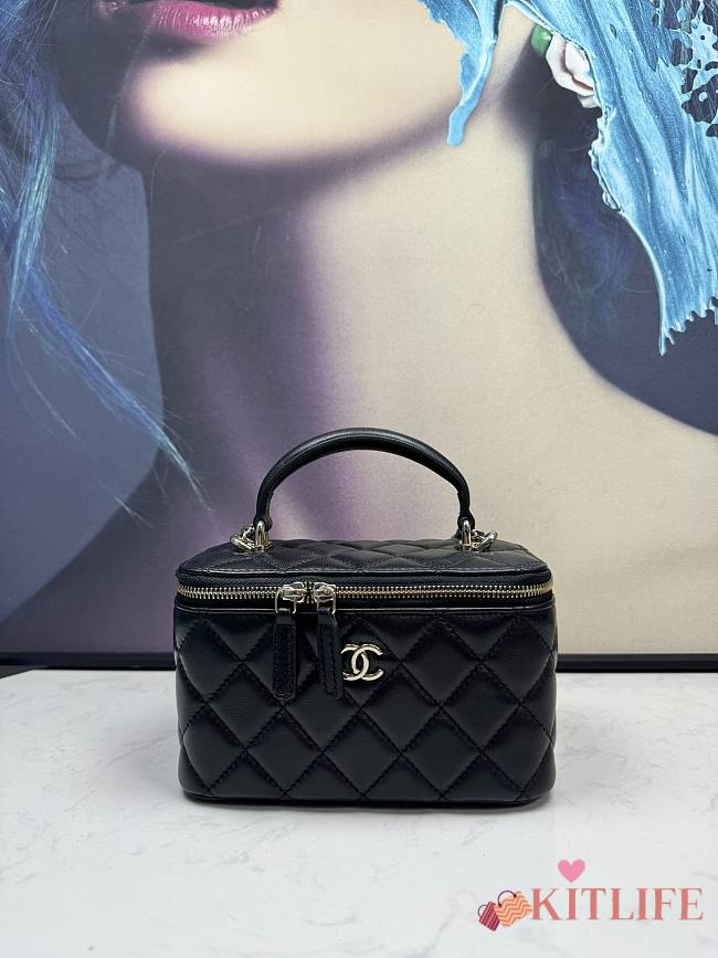 Kitlife Chanel Vanity Case Black 17x9.5x8cm - 1
