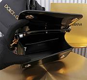 Kitlife Dolce & Gabbana Crossbody Bag in Black Patent Leather 11x19x5cm - 3