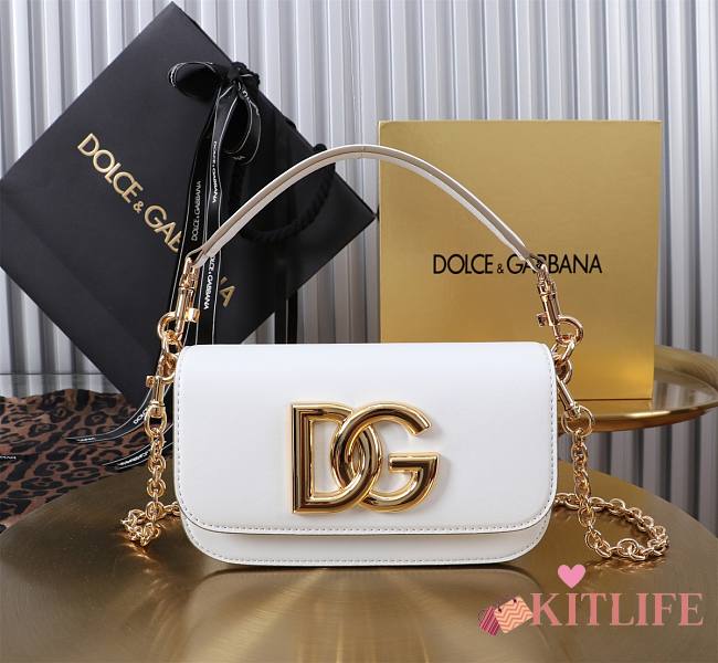 Kitlife Dolce & Gabbana Crossbody Bag in White Patent Leather 11x19x5cm  - 1