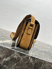 Kitlife Celine Triomphe Camel Suede Shoulder Bag 187366 22x16.5x7cm - 2