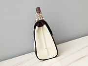 Kitlife Salvatore Ferragamo Margot Medium Natural Shoulder Bag 26x20x12cm - 6