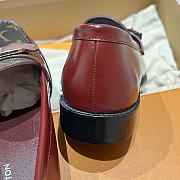 Kitlife Louis Vuitton V Classic Buckle Loafers Burgundy - 6