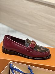 Kitlife Louis Vuitton V Classic Buckle Loafers Burgundy - 5