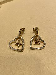 Kitlife Louis Vuitton My LV Heart Gold Floral Lettering Heart Earrings With Diamonds - 5