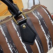Kitlife Louis Vuitton Speedy P.9 Bandoulière 30 Bag Striped Brown & Black M21122 32x18x22.5cm - 3