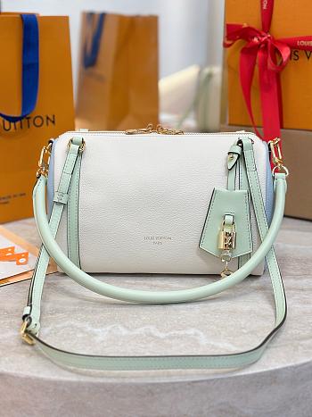 Kitlife Louis Vuitton Express PM Bag White M26905 26x17x13.5 cm