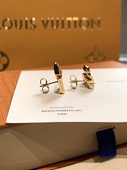 Kitlife Louis Vuitton Pink Diamond Flower Asymmetrical Earrings - 5