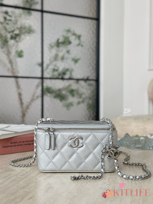 Kitlife Chanel Vanity Case Silver 3940 17x9.5x8cm - 1