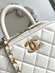 Kitlife Chanel Mini Bowling Bag White Leather AS5572 11.5x20x8.5cm - 2