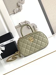 Kitlife Chanel Mini Bowling Bag Green Leather AS5572 11.5x20x8.5cm - 1
