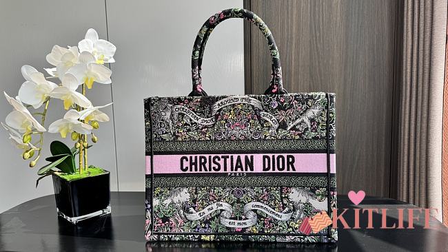 Kitlife Dior Multicolor Embroidery Butterfly Around The World Book Tote 36.5x28x14cm - 1