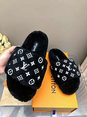 Kitlife Louis Vuitton Wool Slippers Black - 5