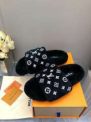 Kitlife Louis Vuitton Wool Slippers Black - 4