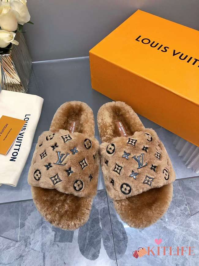 Kitlife Louis Vuitton Wool Slippers Brown - 1