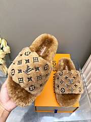Kitlife Louis Vuitton Wool Slippers Brown - 3