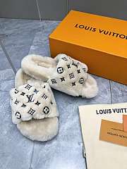 Kitlife Louis Vuitton Wool Slippers Beige - 3