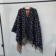 Kitlife Burberry U-shaped Reversible Jacquard Cape Black & Beige - 1