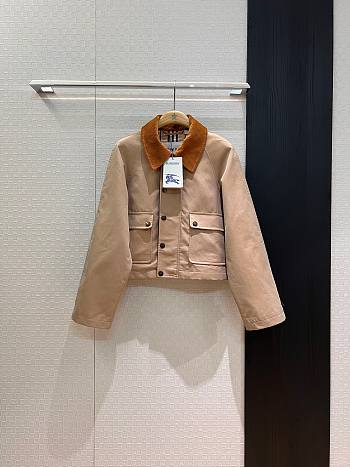 Kitlife Burberry Cropped Beige Coat With Corduroy Collar Neutrals