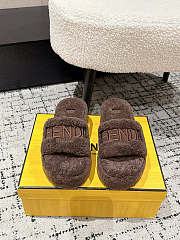 Kitlife Fendi 25 Thick-soled Furry Slides Dark Brown - 1