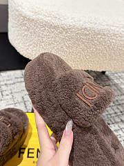 Kitlife Fendi 25 Thick-soled Furry Slides Dark Brown - 5