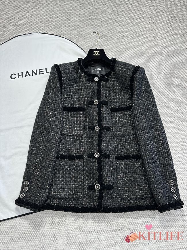 Kitlife Chanel Embroidered Tweed Fabric Jacket Black & Metallic Gold - 1