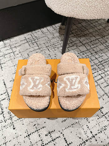 Kitlife Louis Vuitton 25 Paseo Flat Comfort Mules Beige