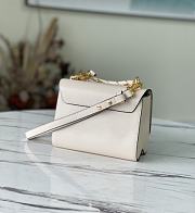 Kitlife Louis Vuitton Twist Lock Braided Chain Bag Cream M50332 19x15x9cm - 4