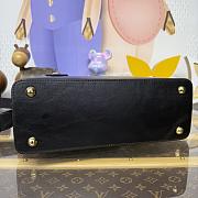 Kitlife Louis Vuitton Capucines MM Souple Bag Black M12924 33x24x12 cm - 6