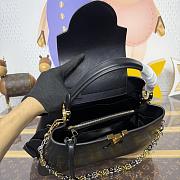 Kitlife Louis Vuitton Capucines MM Souple Bag Black M12924 33x24x12 cm - 5