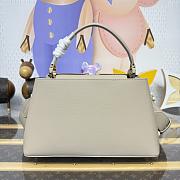 Kitlife Louis Vuitton Capucines MM Souple Bag Watnut M12924 33x24x12 cm  - 6