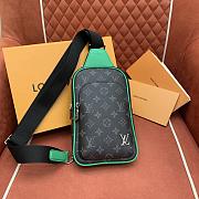 Kitlife Louis Vuitton Avenue PM Crossbody Bag Bamboo Green M25891 16x33x5.7cm - 1
