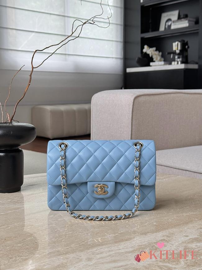 Kitlife Chanel 23 Blue CF Bag With Silver Hardware 14.5x23x6cm  - 1