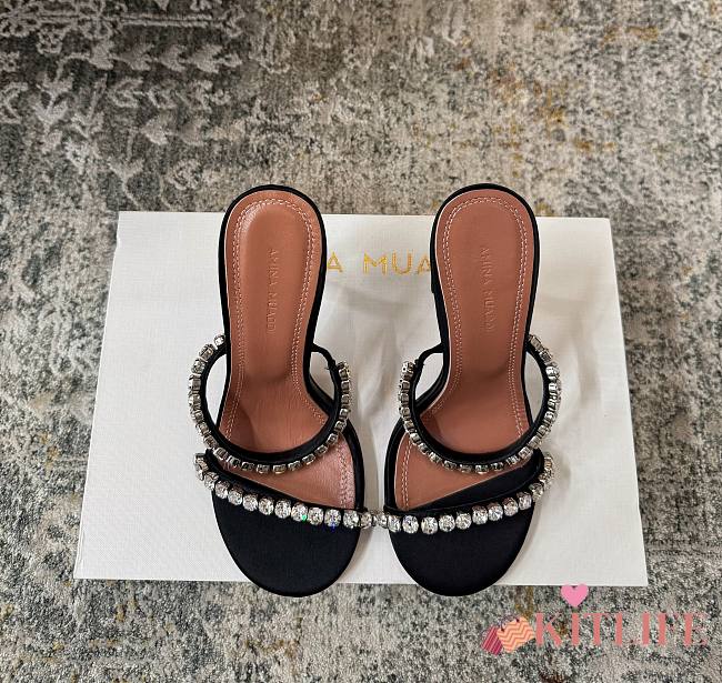 Kitlife Amina Muaddi Rosie 100mm Runway-ready Style Pumps in Black - 1