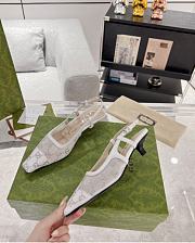 Kitlife Gucci Tom Embellished Crystal GG Slingback Pumps in White - 2