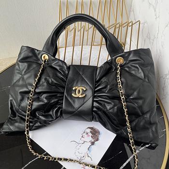 Kitlife Chanel Bow Black Lambskin & Gold Metallic AS5851 29x38x5cm